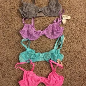 4 Victoria’s Secret unlined lace bras